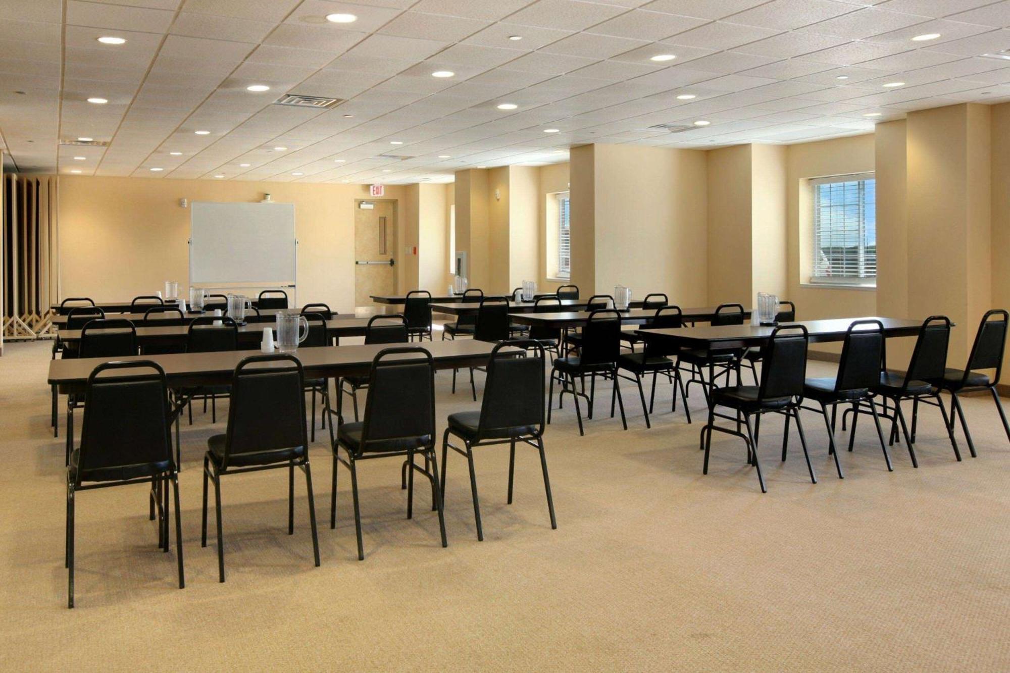 Microtel Inn & Suites By Wyndham Quincy Downtown - River Area Eksteriør billede