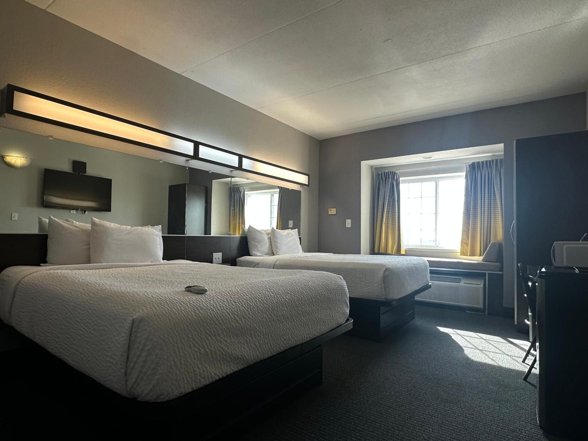 Microtel Inn & Suites By Wyndham Quincy Downtown - River Area Eksteriør billede