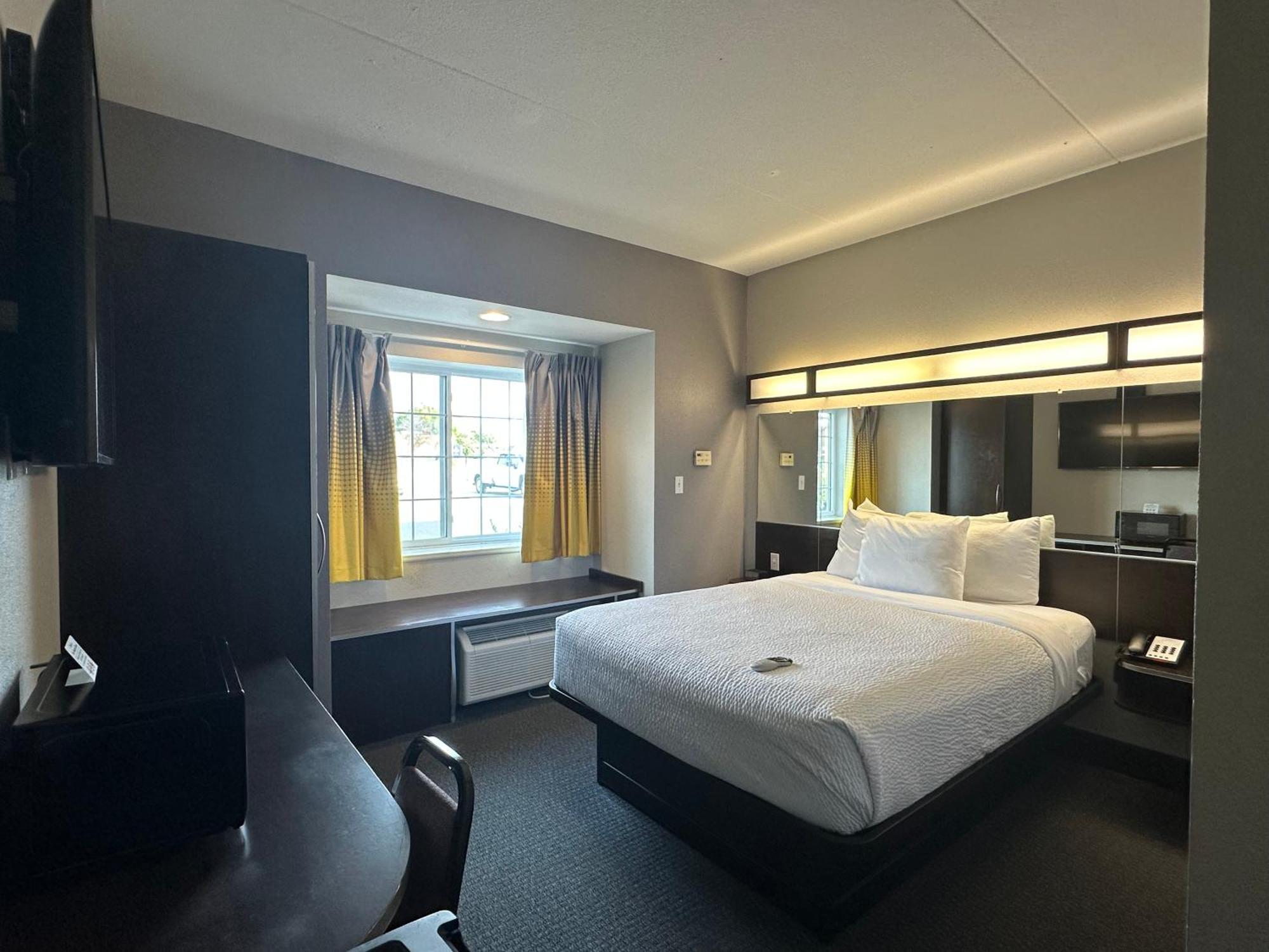 Microtel Inn & Suites By Wyndham Quincy Downtown - River Area Eksteriør billede